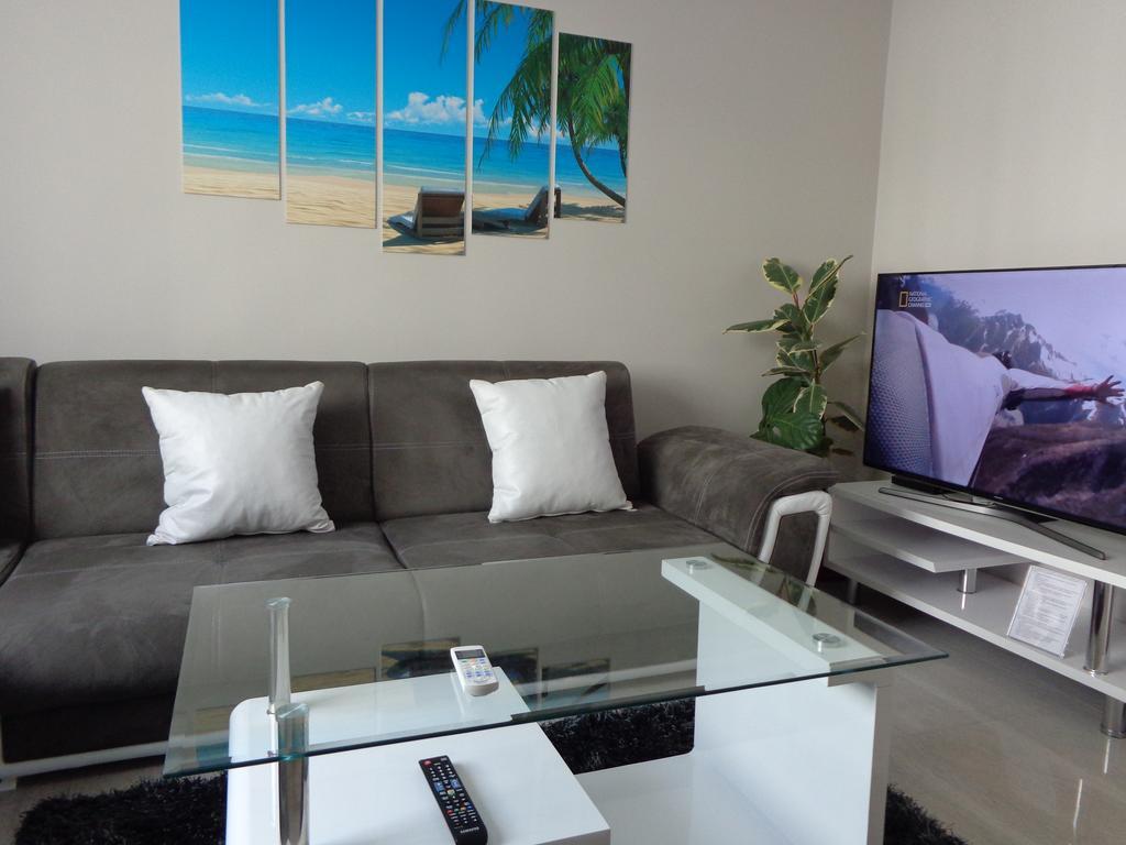 Luxury Apartment Lazur 2 부르가스 객실 사진